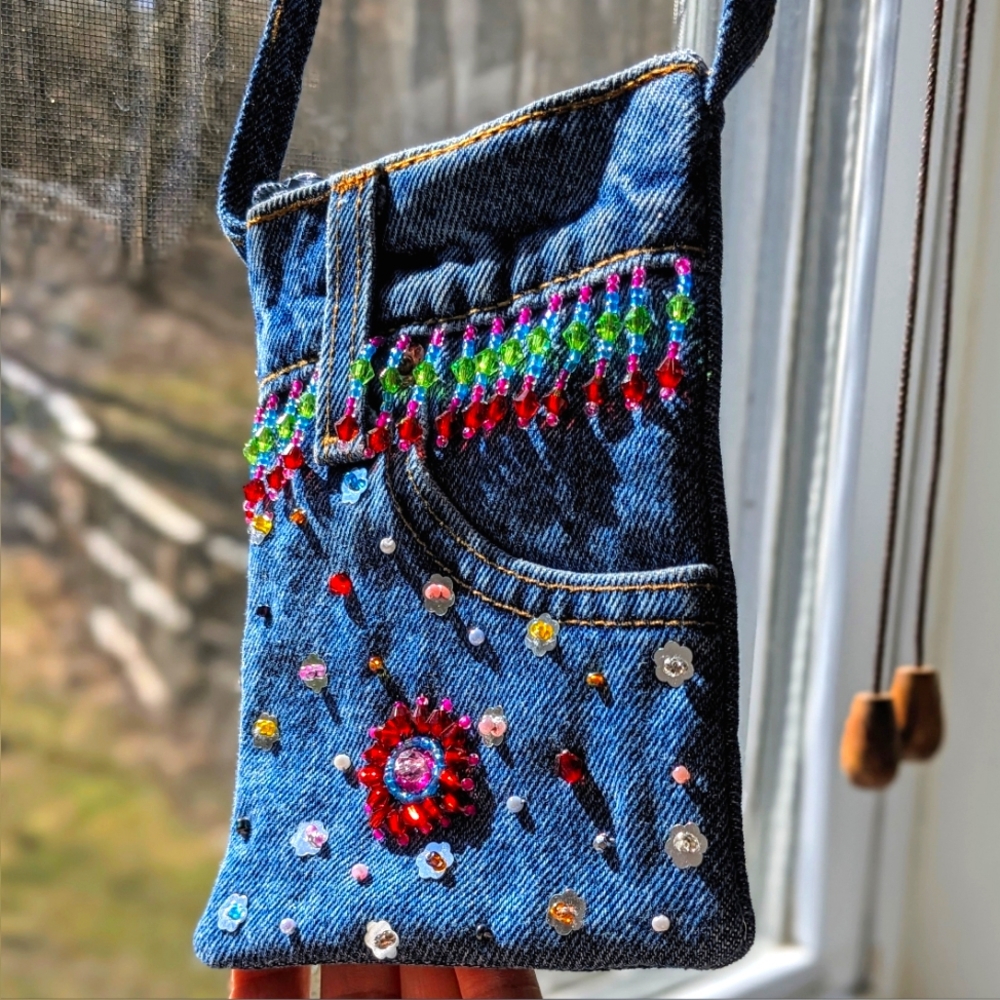 🌼Levi's Denim Purse, Crossover, Beaded Sequins Funky Little and Sparkly!